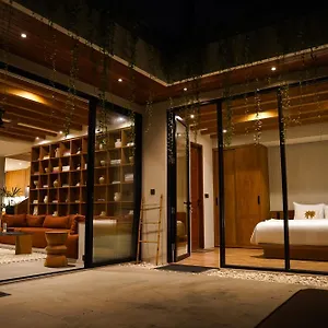 The Urban Retreat - Family Friendly Seminyak (Bali)